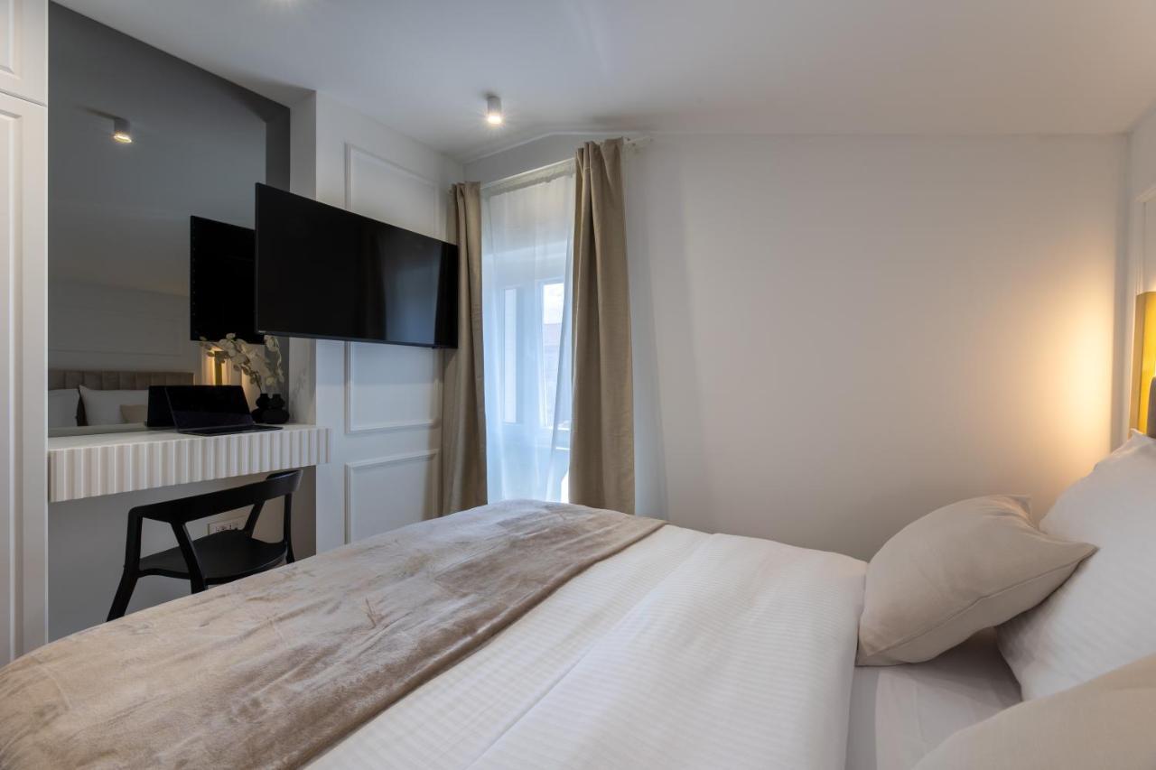 سبليت Palace Luxury Rooms المظهر الخارجي الصورة